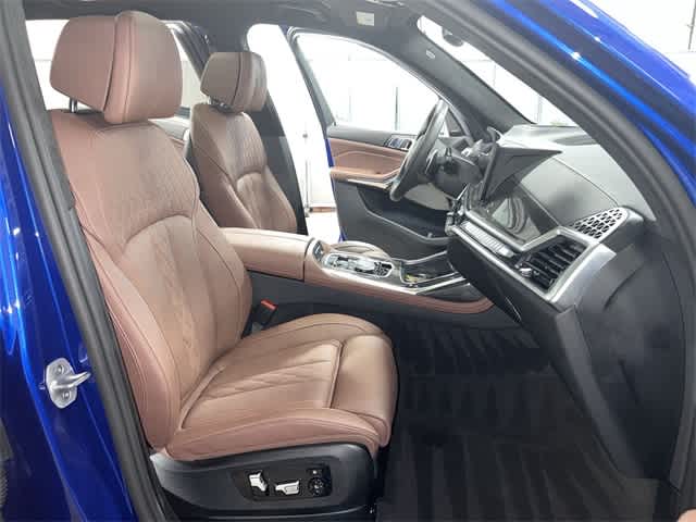 Thumbnail: 2025 BMW X7 - 26