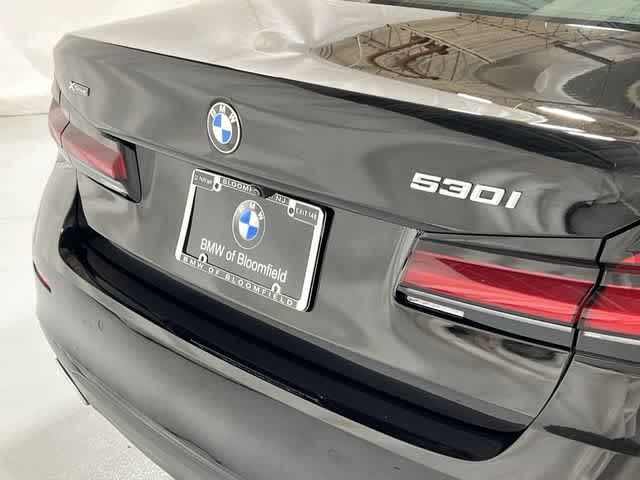 Thumbnail: 2023 BMW 5 Series - 17