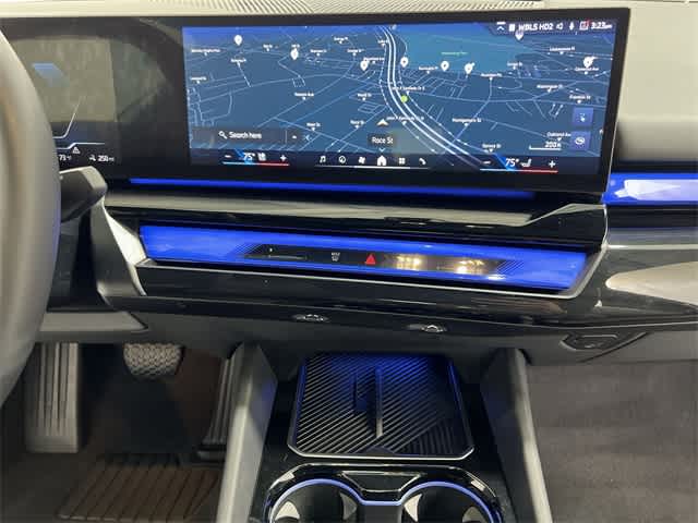 Thumbnail: 2025 BMW i5 - 28