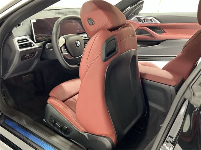 Thumbnail: 2025 BMW 4 Series - 24