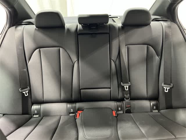 Thumbnail: 2021 BMW 3 Series - 22