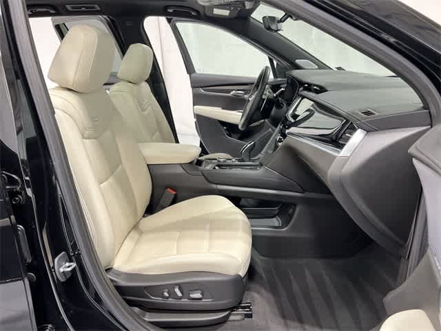Thumbnail: 2023 Cadillac XT6 - 26