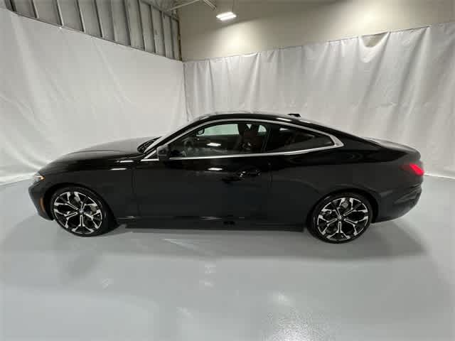 Thumbnail: 2025 BMW 4 Series - 11