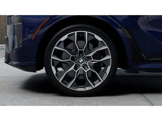 Thumbnail: 2027 BMW X7 - 7