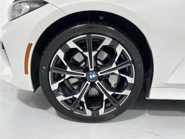 Thumbnail: 2025 BMW 3 Series - 18