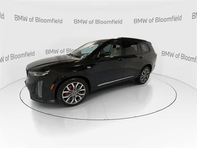 Thumbnail: 2023 Cadillac XT6 - 4