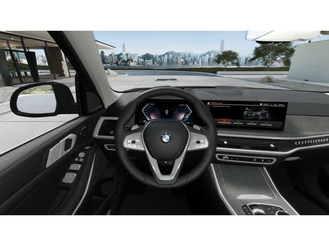 Thumbnail: 2026 BMW X7 - 13