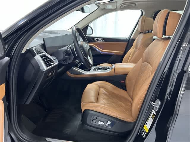 Thumbnail: 2023 BMW X7 - 10