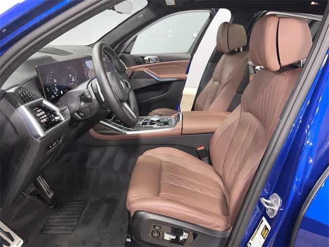 Thumbnail: 2025 BMW X7 - 10