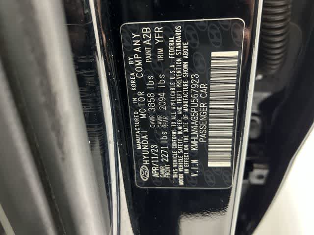 Thumbnail: 2023 Hyundai Elantra - 33