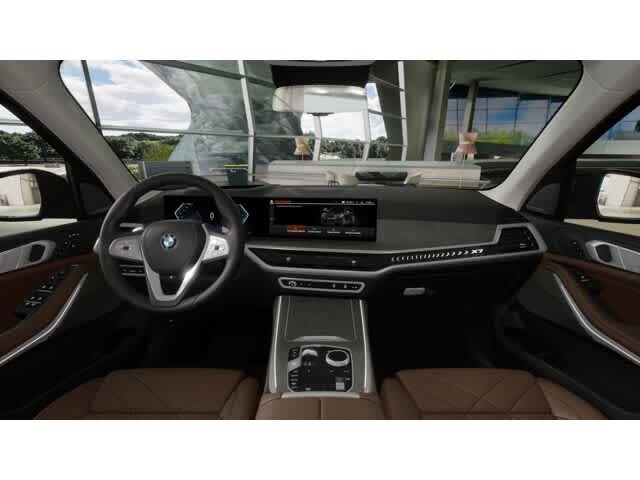 Thumbnail: 2026 BMW X7 - 10