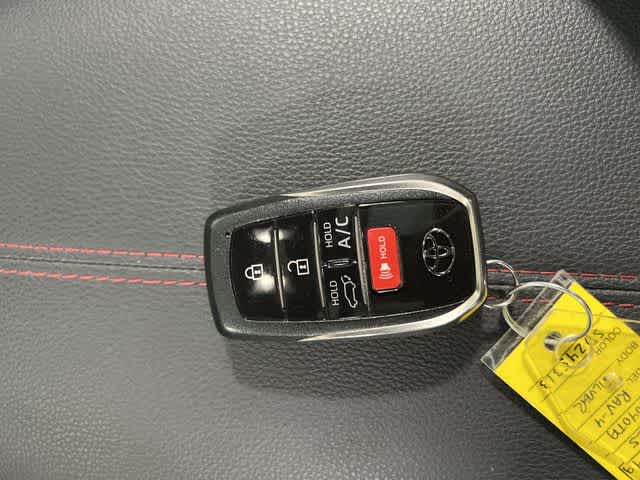 Thumbnail: 2025 Toyota RAV4 - 33