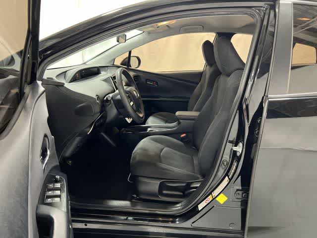 Thumbnail: 2016 Toyota Prius - 10