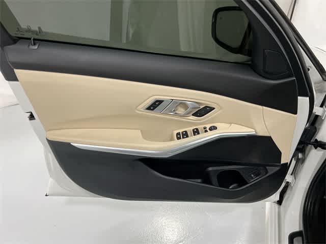 Thumbnail: 2022 BMW 3 Series - 35