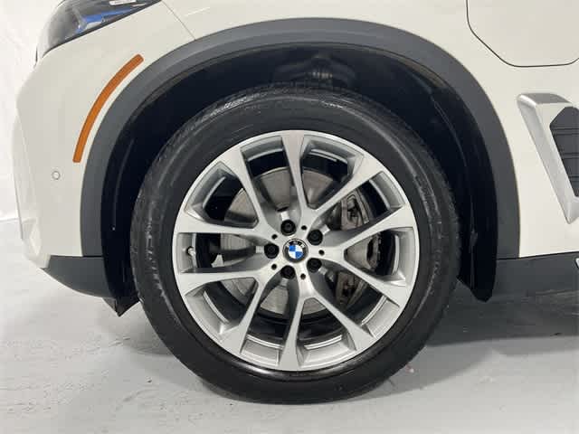 Thumbnail: 2026 BMW X5 - 18