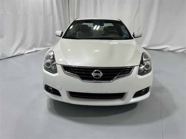 Thumbnail: 2010 Nissan Altima - 16