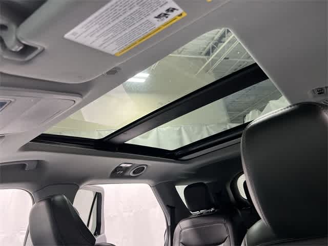 Thumbnail: 2022 Ford Explorer - 23