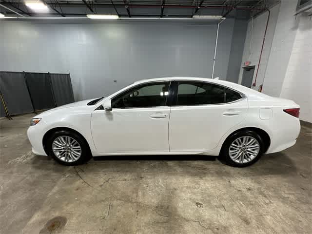 Thumbnail: 2014 Lexus ES - 11