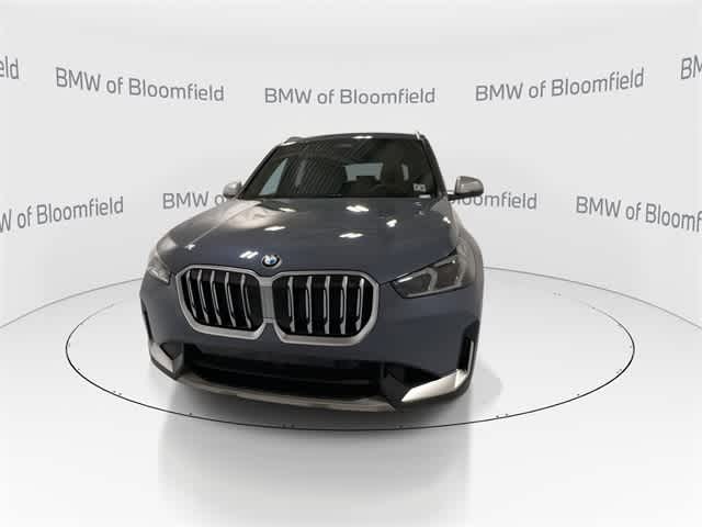 Thumbnail: 2023 BMW X1 - 3