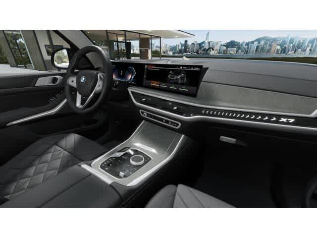 Thumbnail: 2026 BMW X7 - 14