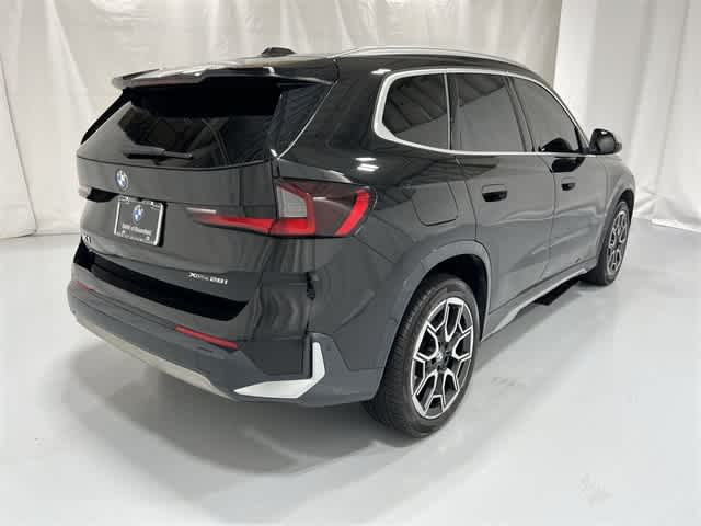 Thumbnail: 2023 BMW X1 - 14