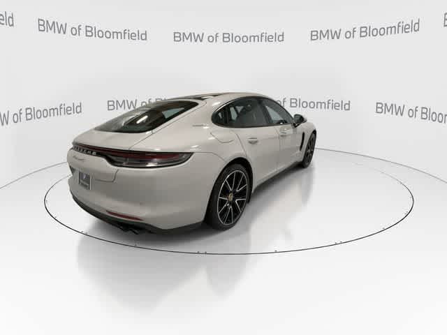 Thumbnail: 2022 Porsche Panamera - 8
