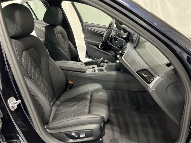 Thumbnail: 2023 BMW 5 Series - 26