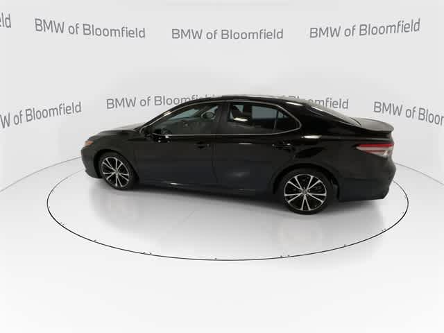 Thumbnail: 2018 Toyota Camry - 5
