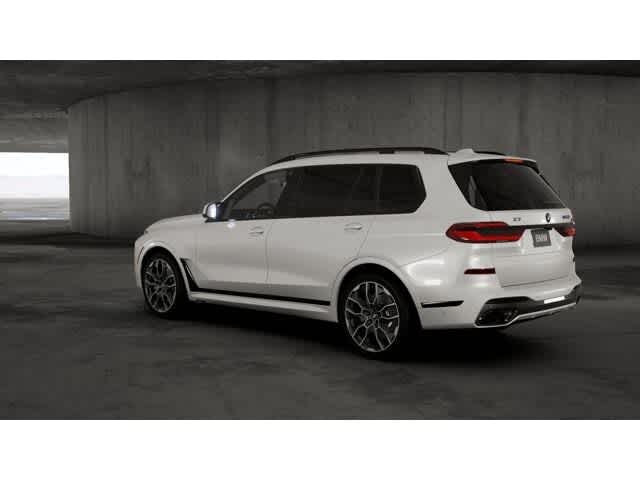 2026 BMW X7 M60i 2