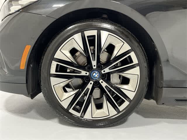 Thumbnail: 2025 BMW i5 - 18