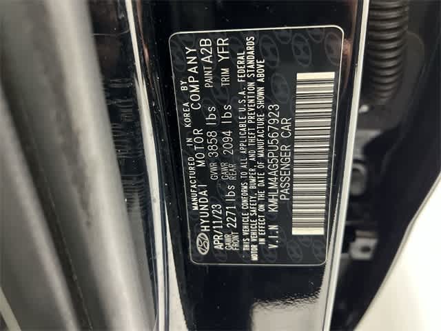 Thumbnail: 2023 Hyundai Elantra - 33