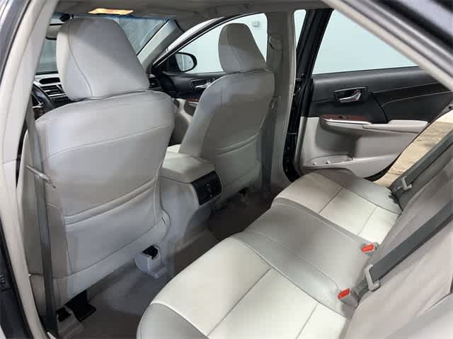 2014 Toyota Camry XLE 25