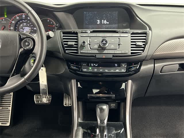 Thumbnail: 2016 Honda Accord - 27