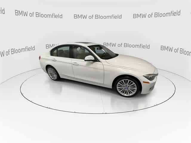 Thumbnail: 2014 BMW 3 Series - 9