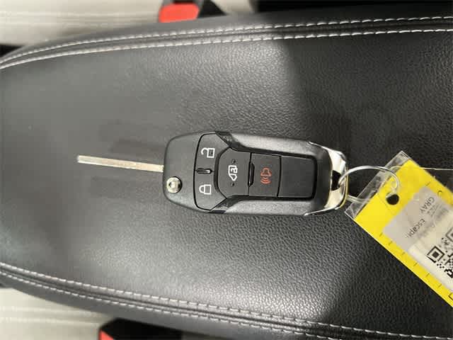 Thumbnail: 2022 Ford Escape - 31