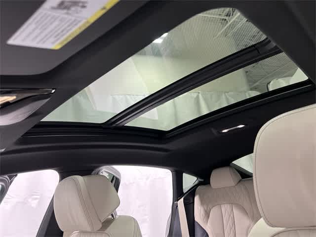 Thumbnail: 2023 BMW X6 - 23