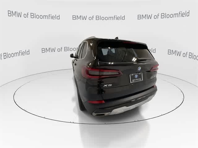 Thumbnail: 2022 BMW X5 - 6