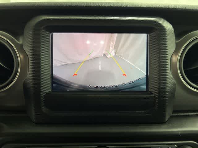 Thumbnail: 2022 Jeep Wrangler - 28