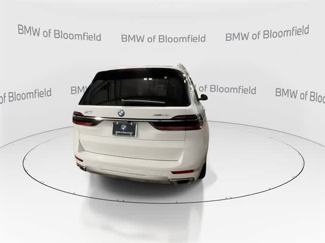 Thumbnail: 2023 BMW X7 - 7