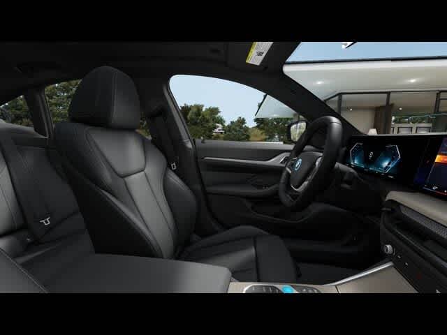 Thumbnail: 2025 BMW i4 - 9
