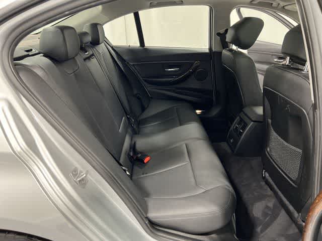 Thumbnail: 2015 BMW 3 Series - 25