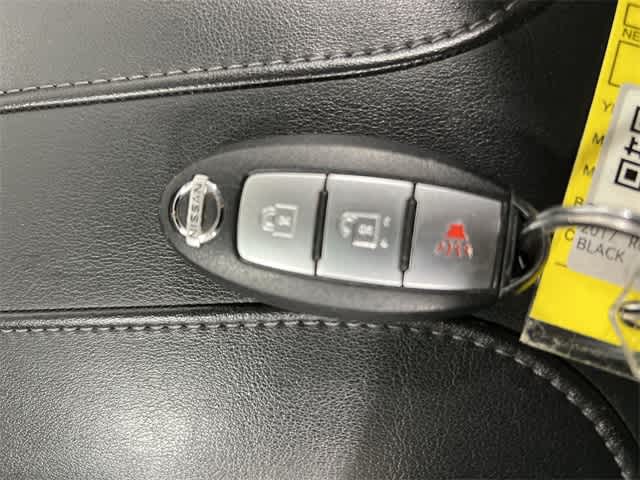 Thumbnail: 2017 Nissan Rogue Sport - 32