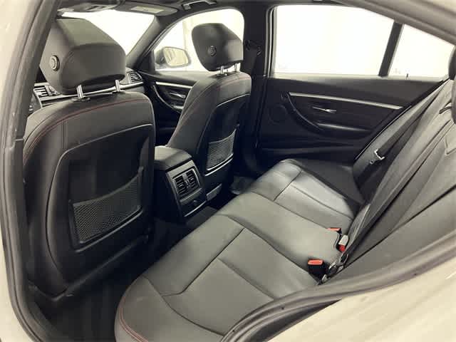 Thumbnail: 2018 BMW 3 Series - 24