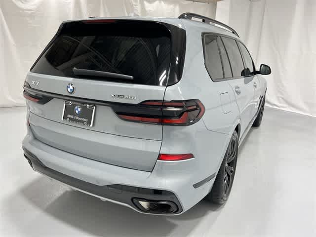 Thumbnail: 2024 BMW X7 - 14