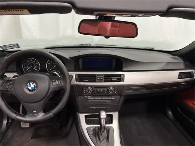 Thumbnail: 2011 BMW 3 Series - 21