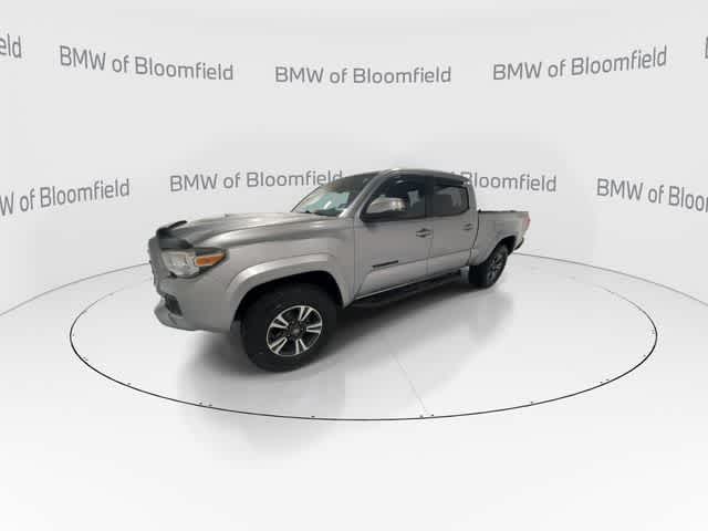 Thumbnail: 2017 Toyota Tacoma - 4