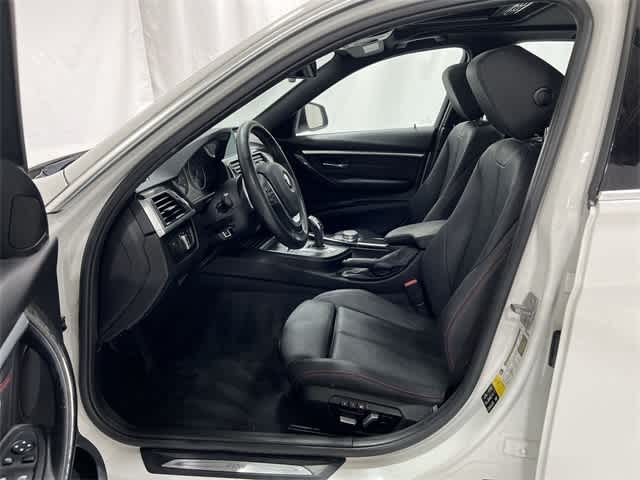 Thumbnail: 2018 BMW 3 Series - 10