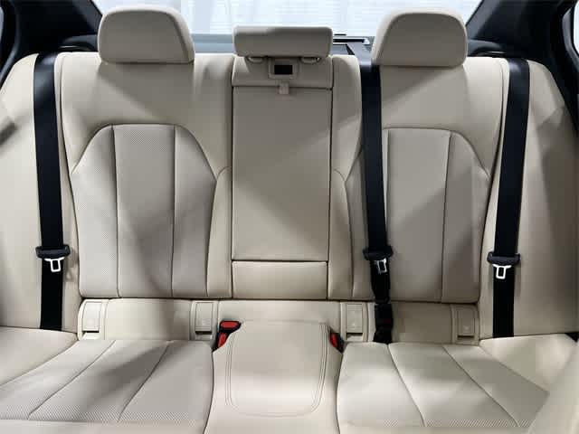 Thumbnail: 2023 BMW 3 Series - 22