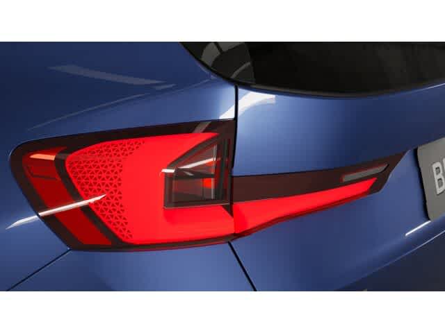 2025 BMW X1 xDrive28i 8