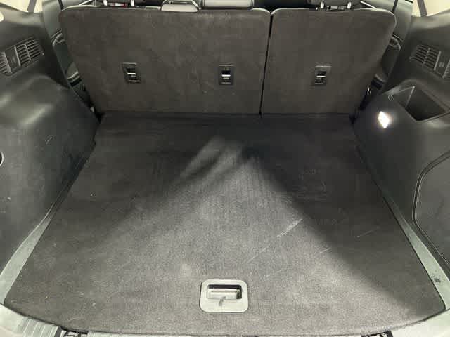 Thumbnail: 2019 Ford Edge - 32